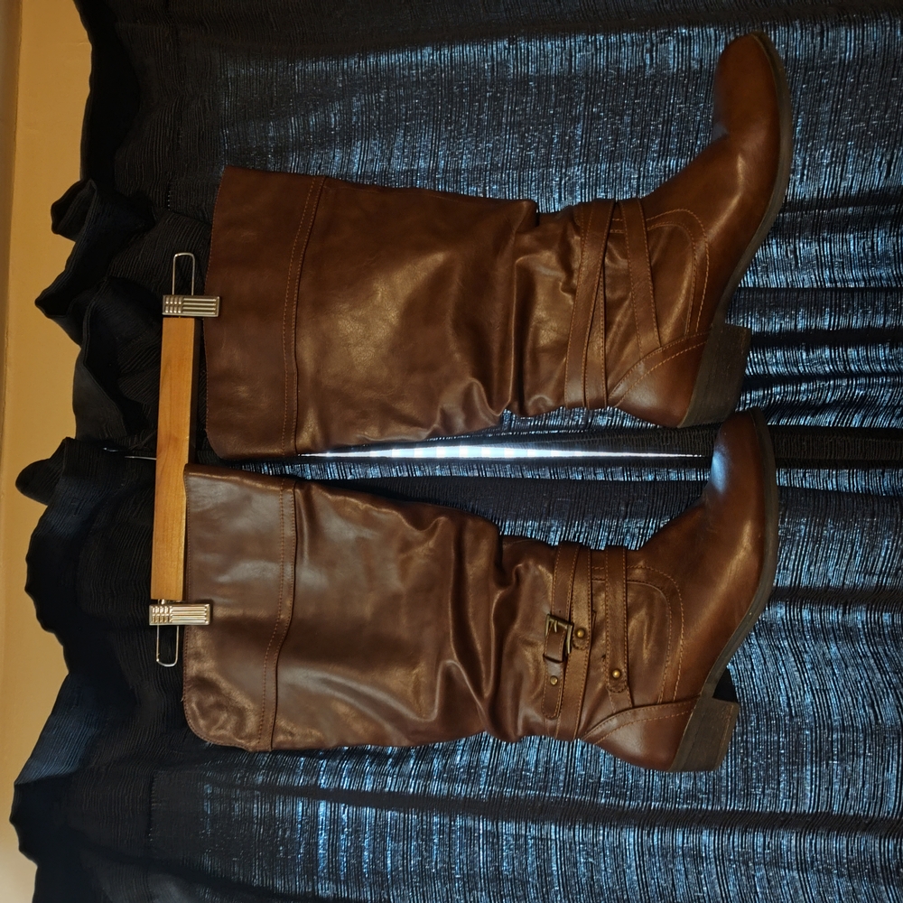 Brown Knee-High Leather Boots